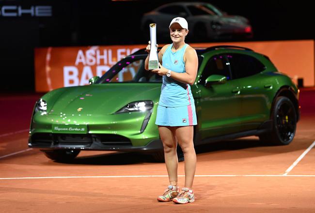 关于荷兰队神奇逆转，意外捧得冠军奖杯的信息