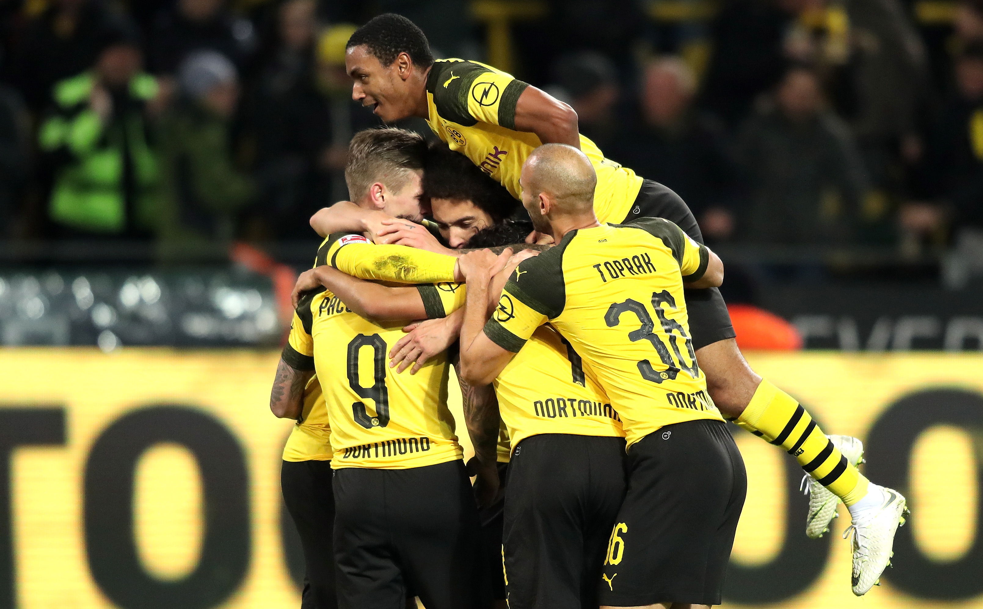 多特蒙德球队在近期比赛中表现抢眼